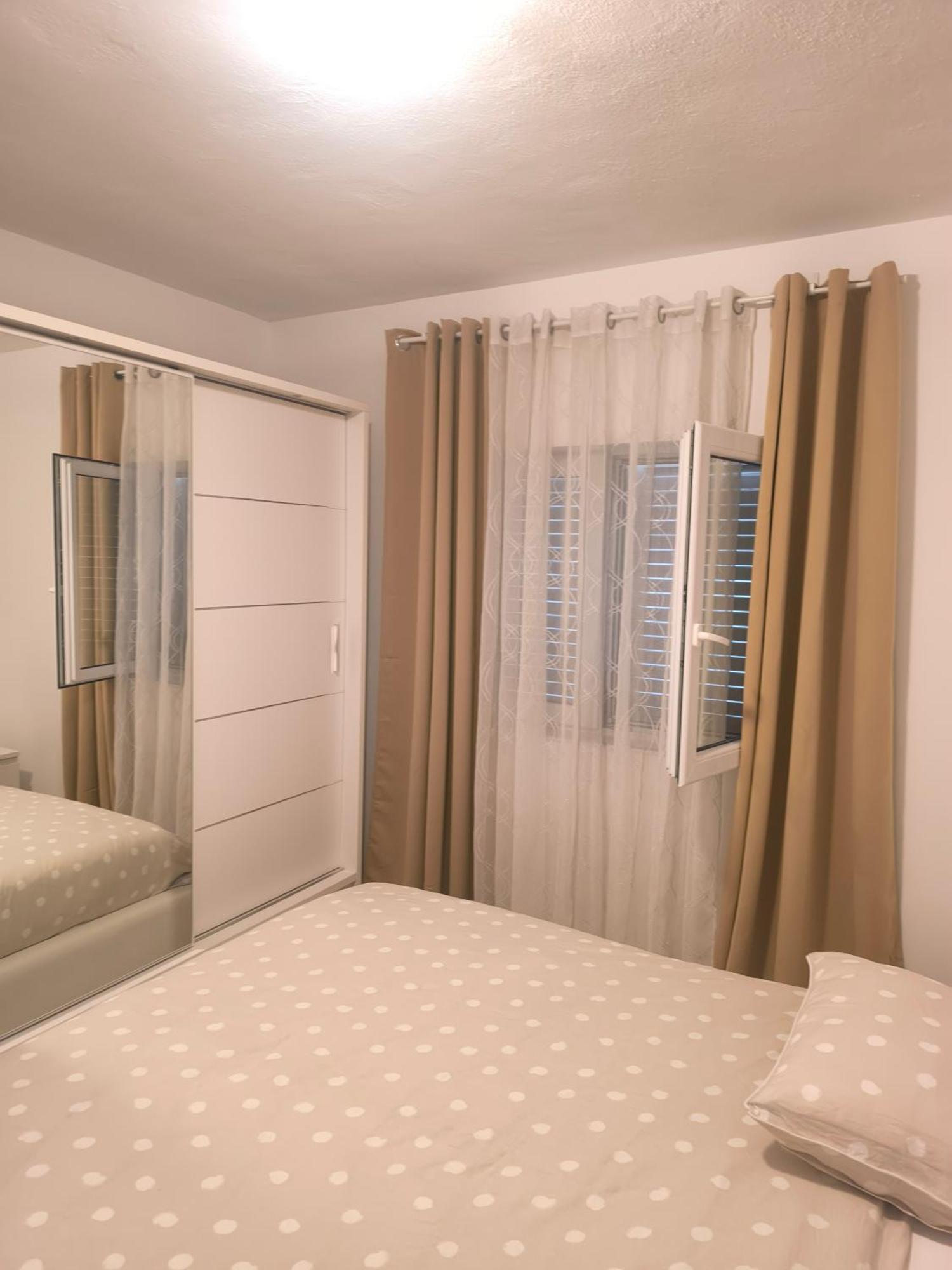 Apartman Rex Svinisce Habitación foto